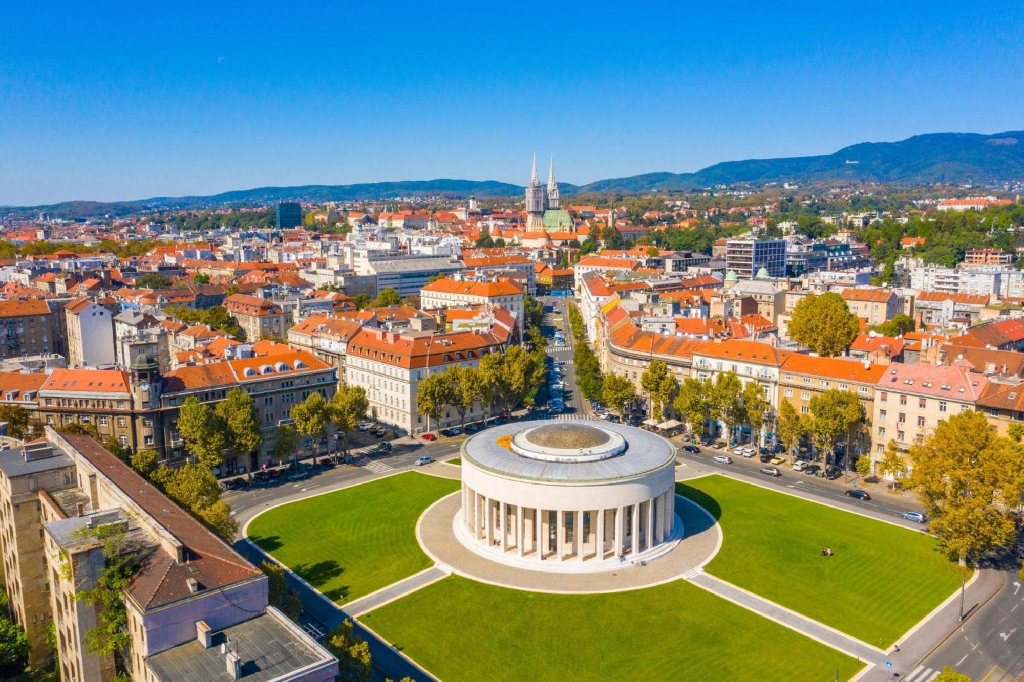 Peaceful Nest In City Center - Happy Rentals Zagreb Bagian luar foto
